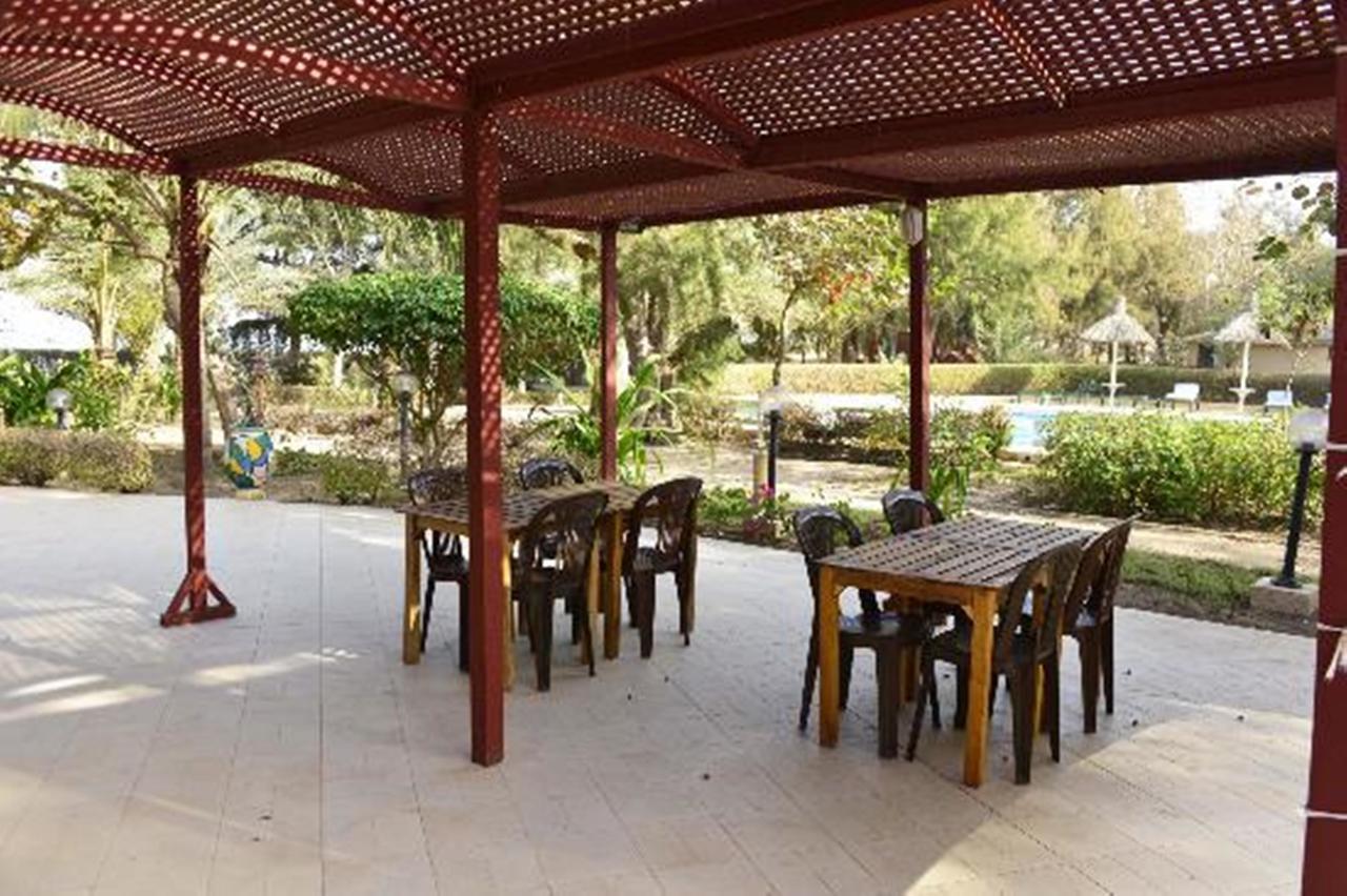 Diamarek Hotel Sur La Plage Saint Louis Exterior foto
