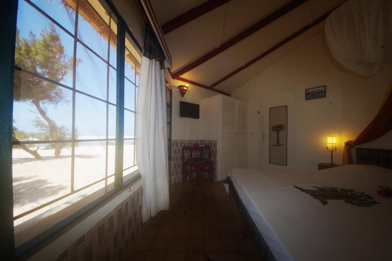 Diamarek Hotel Sur La Plage Saint Louis Exterior foto