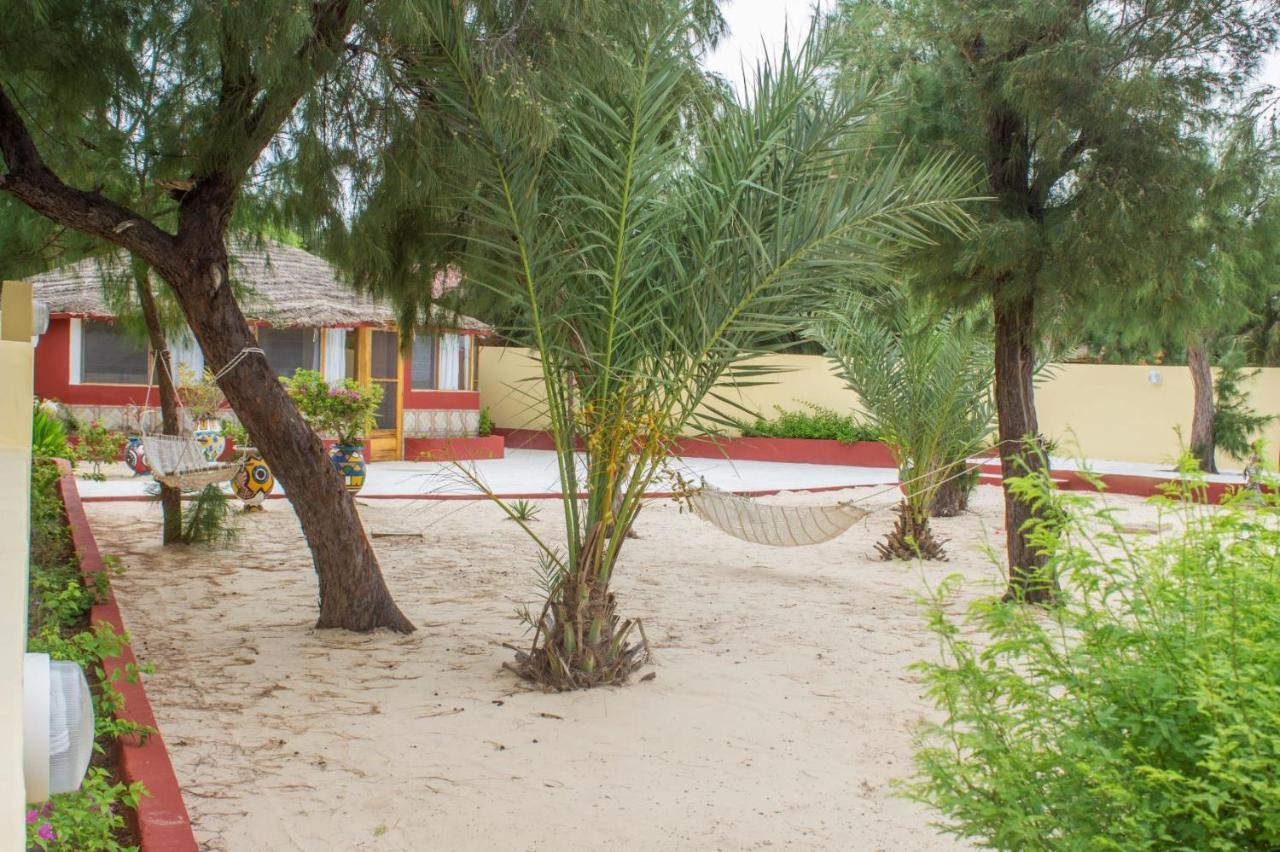 Diamarek Hotel Sur La Plage Saint Louis Exterior foto